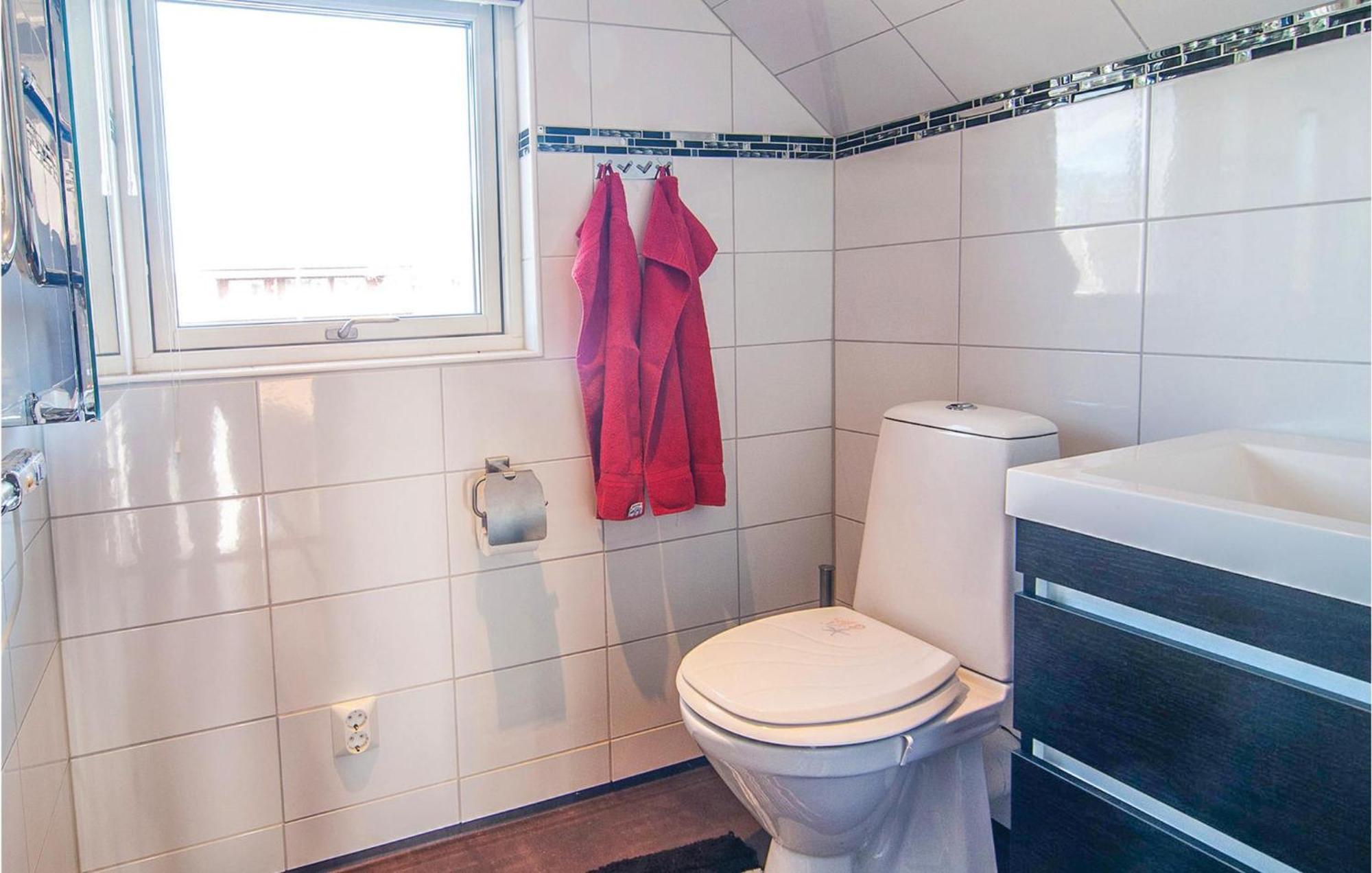 Cozy Apartment In Klintehamn With Wifi Dış mekan fotoğraf